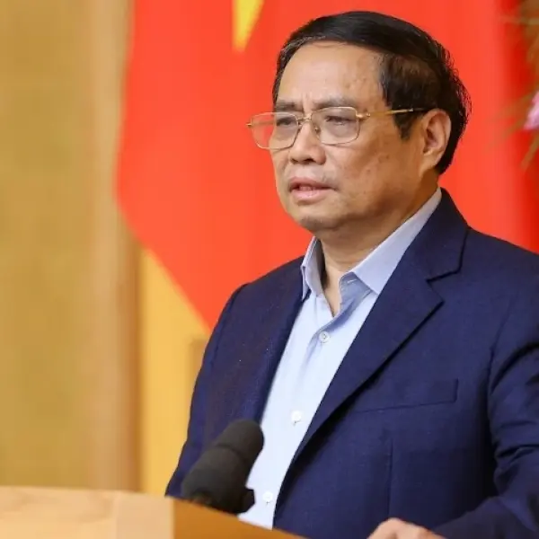 Răng sứ lõi Titan